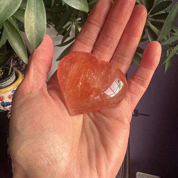 Fire Quartz‎ Crystal Heart (#2) - Picture 2 of 14